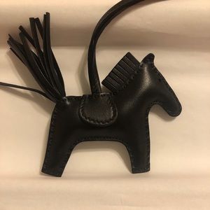 Hermes Rodeo SO black pm size